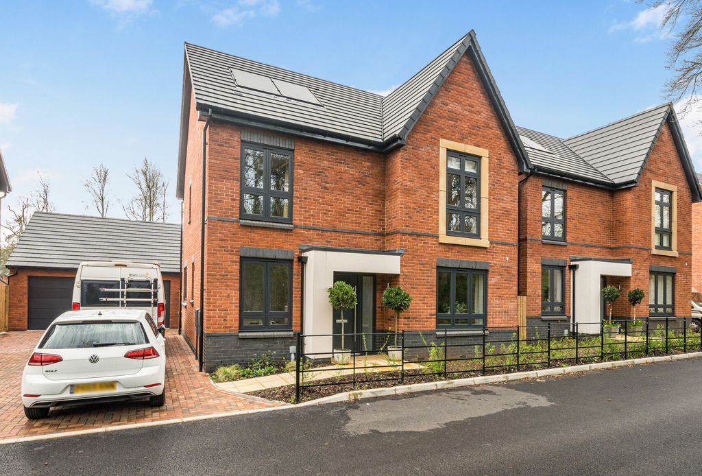 Property photo 1 of 20 Front