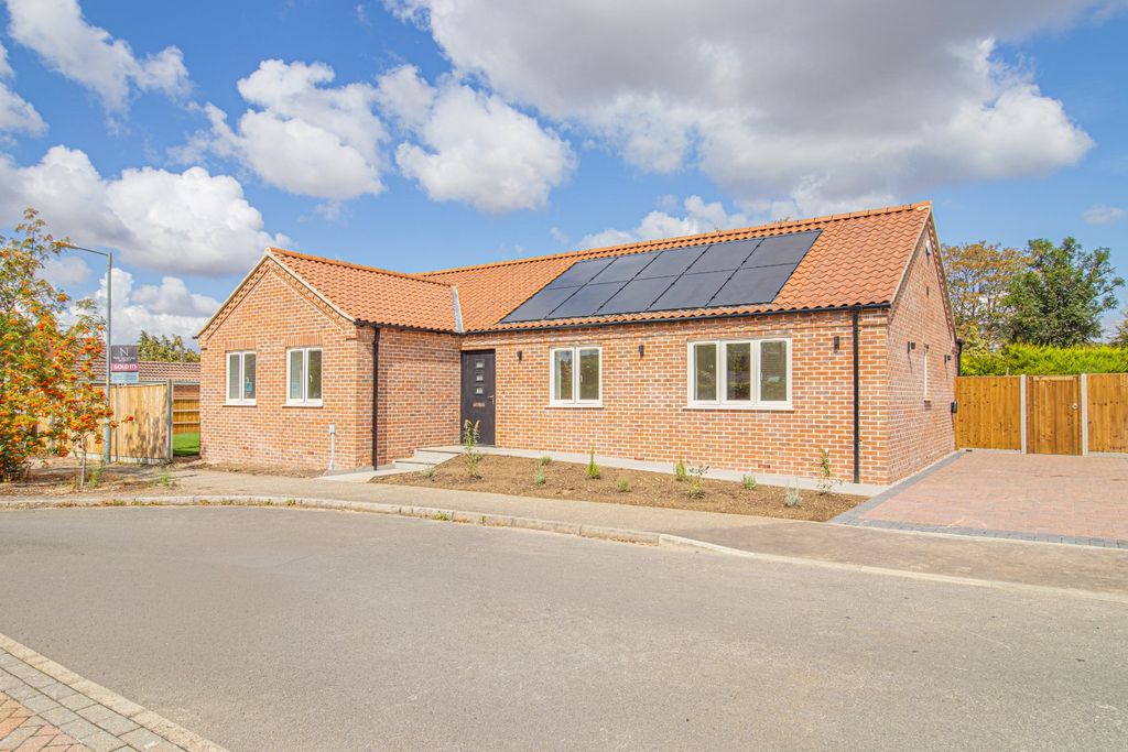 Property photo 1 of 24 5598190