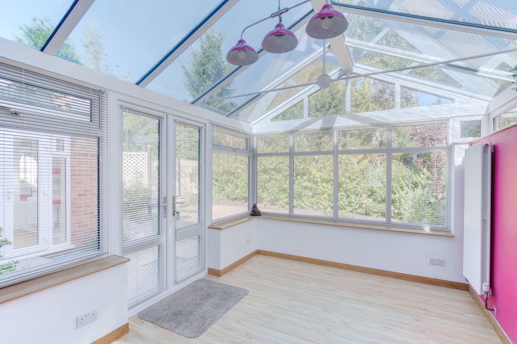 Property photo 2 of 20 Picture No. 47