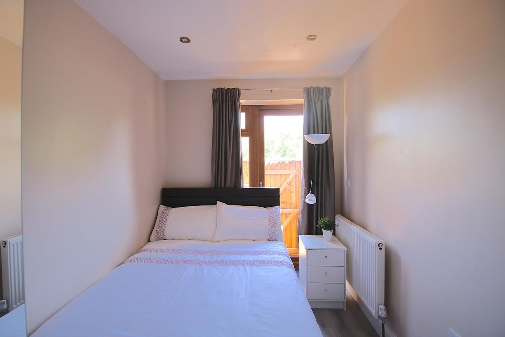 Property photo 2 of 14 Img_5457.Jpg