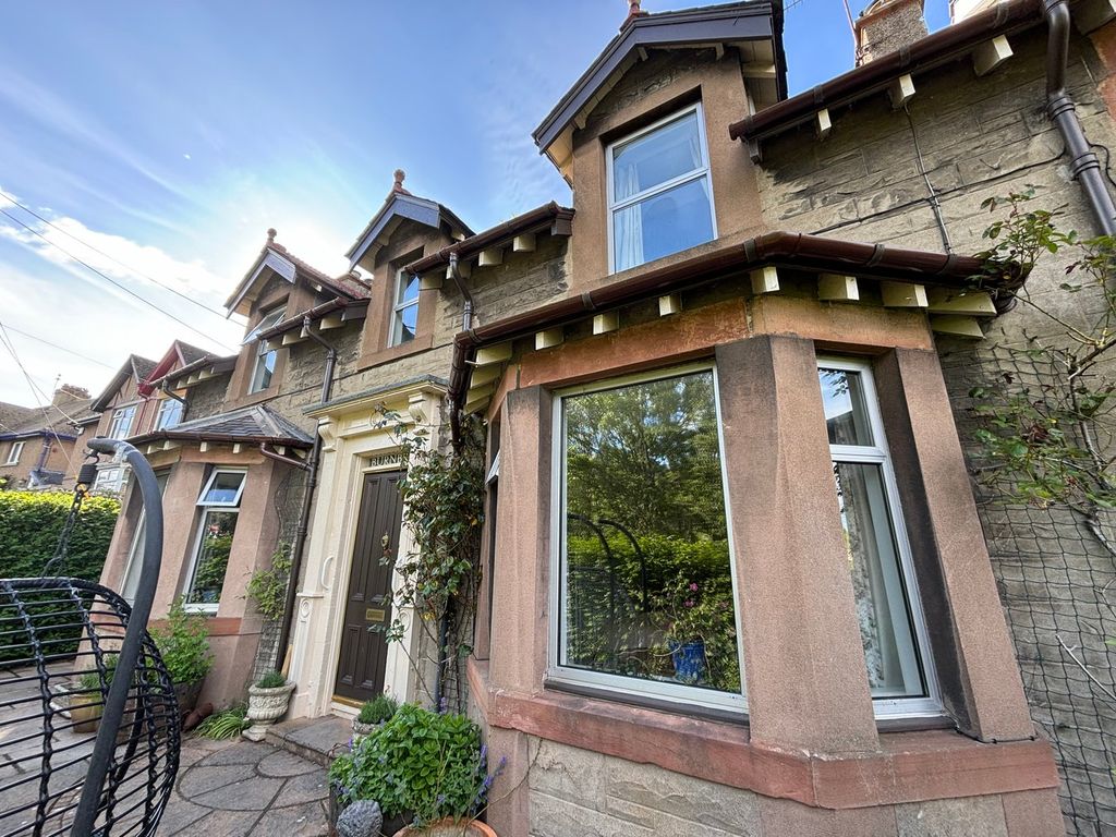 Property photo 1 of 28