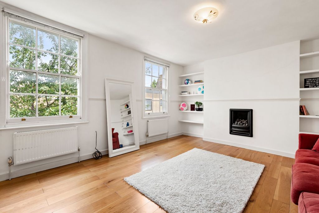 Property photo 1 of 8