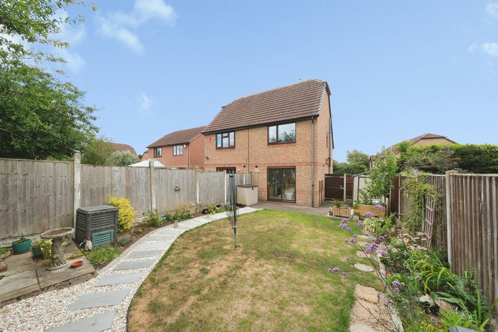 Property photo 3 of 13