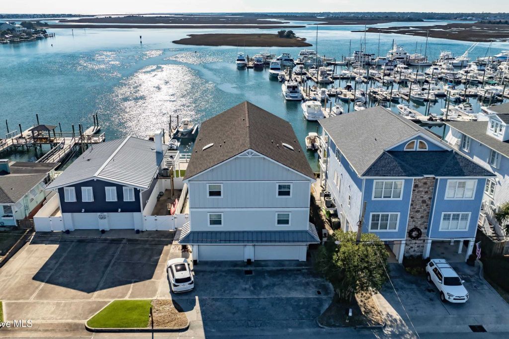 Property photo 1 of 30