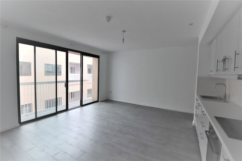Property photo 3 of 5 Picture No. 02