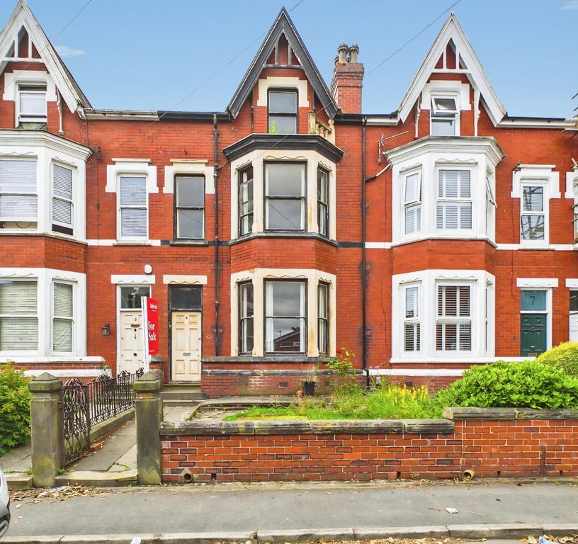 Property photo 1 of 35