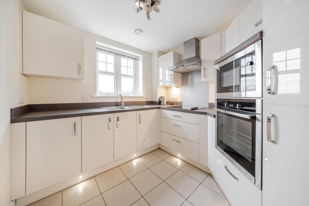 Property photo 2 of 16 Kitchen