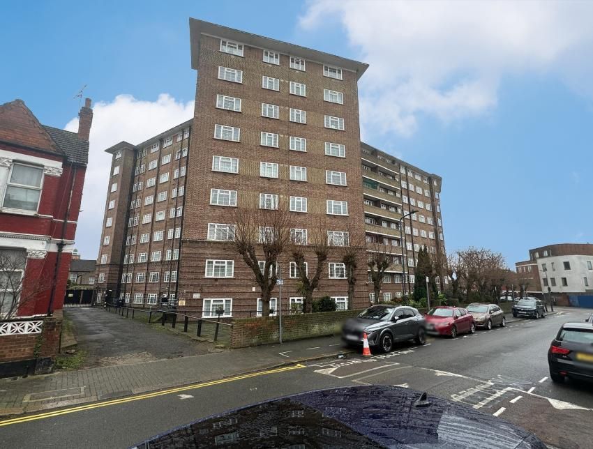 Property photo 2 of 7 7674173c-Eca6-11F0-Bf44-0242Ac110002-1140.Jpg