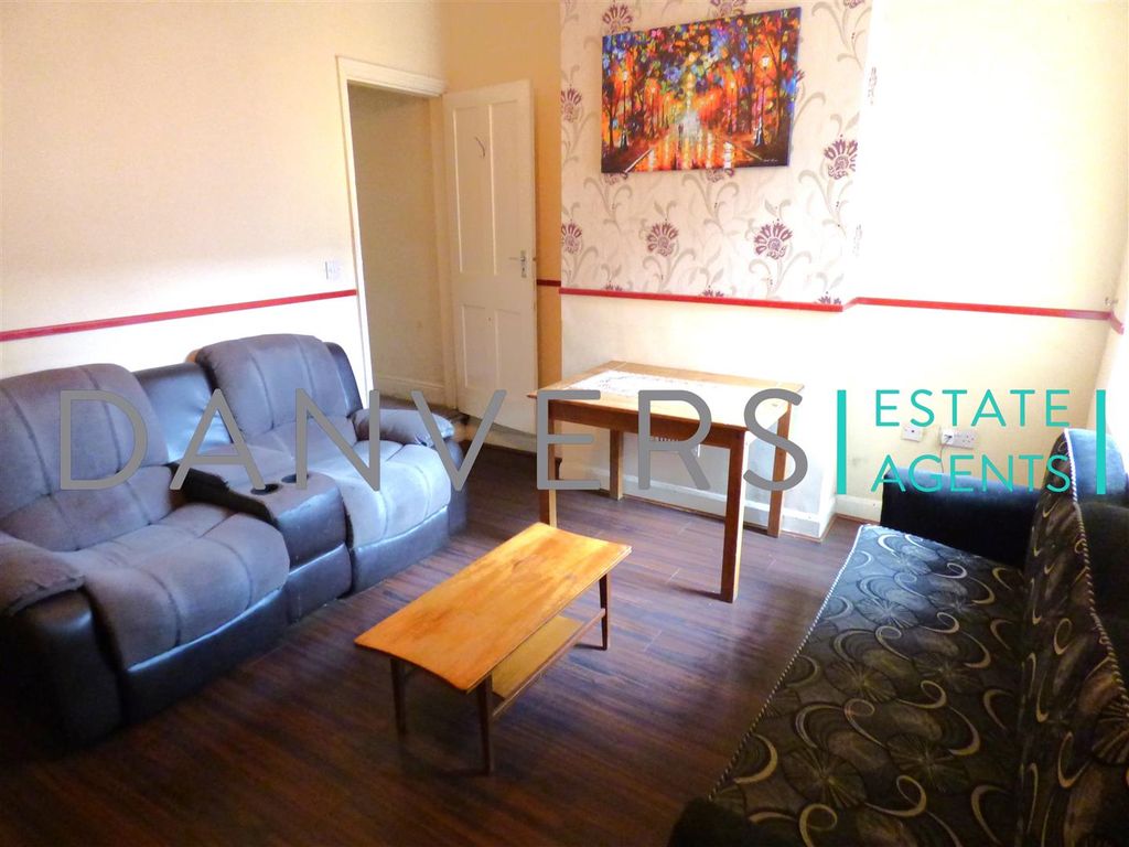 Property photo 3 of 7 P1230791.Jpg