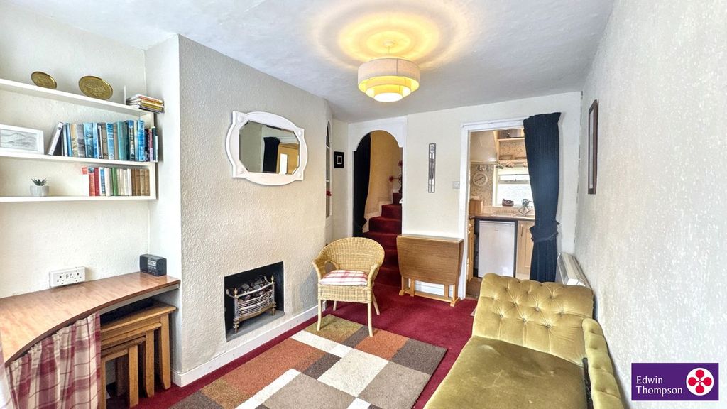 Property photo 3 of 18