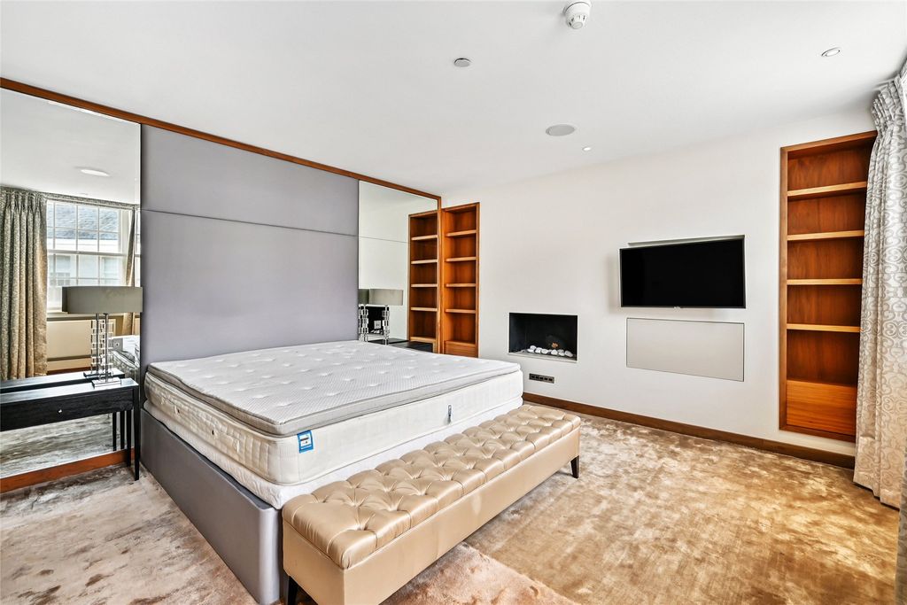 Property photo 2 of 17 Picture No. 11