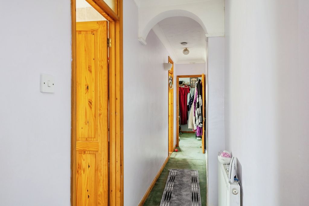 Property photo 3 of 14 Pbox-Img.Jpg
