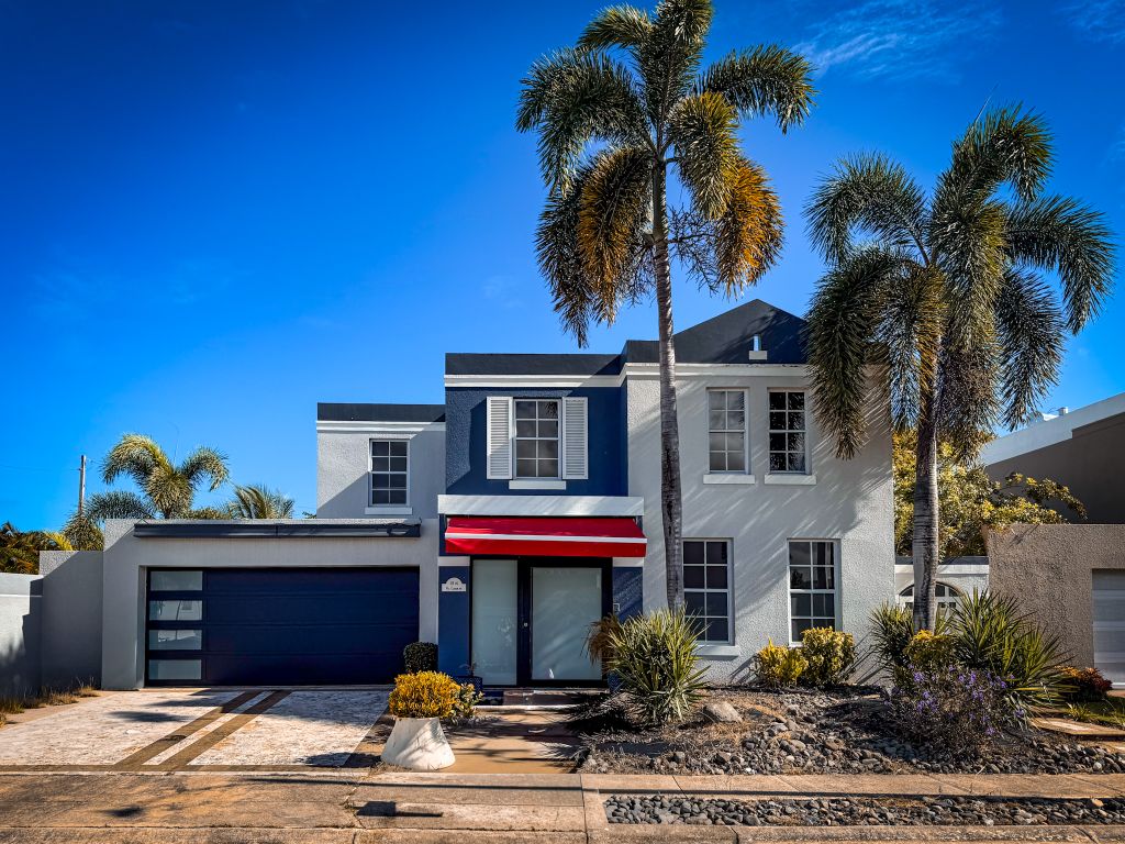 Property photo 1 of 51