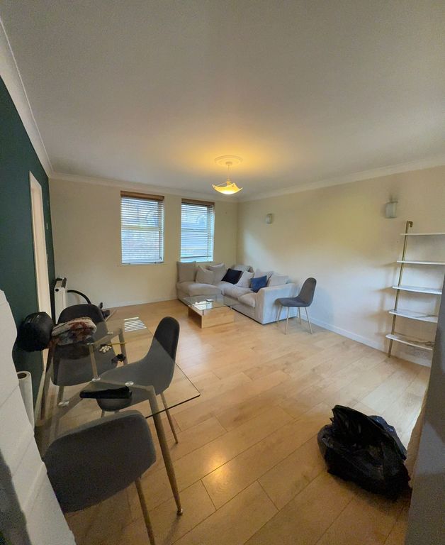 Property photo 3 of 7