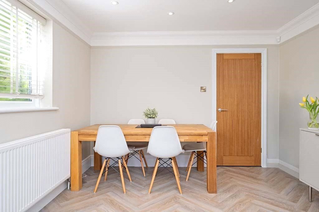 Property photo 3 of 13 Dining Area