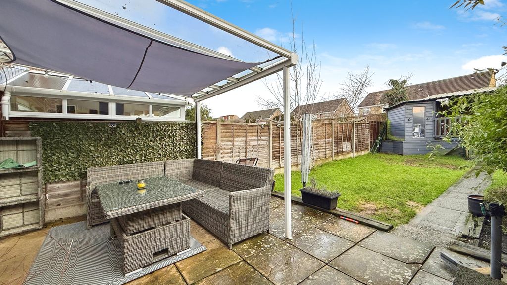 Property photo 2 of 15 Garden