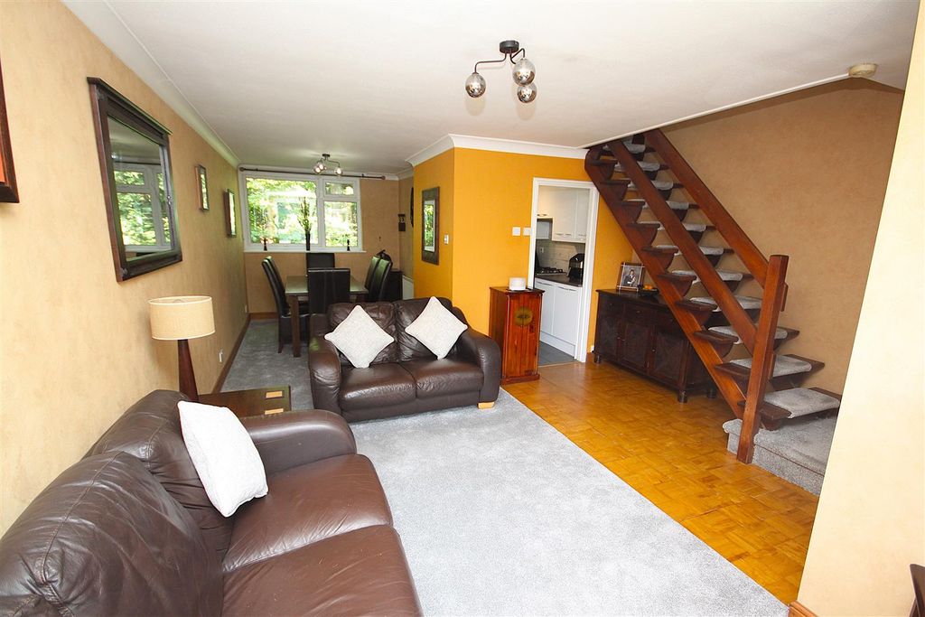 Property photo 2 of 13 Img_1888.Jpg