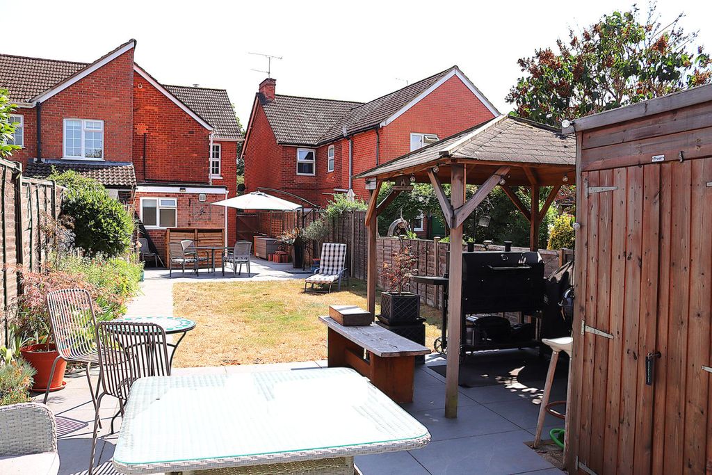 Property photo 2 of 16