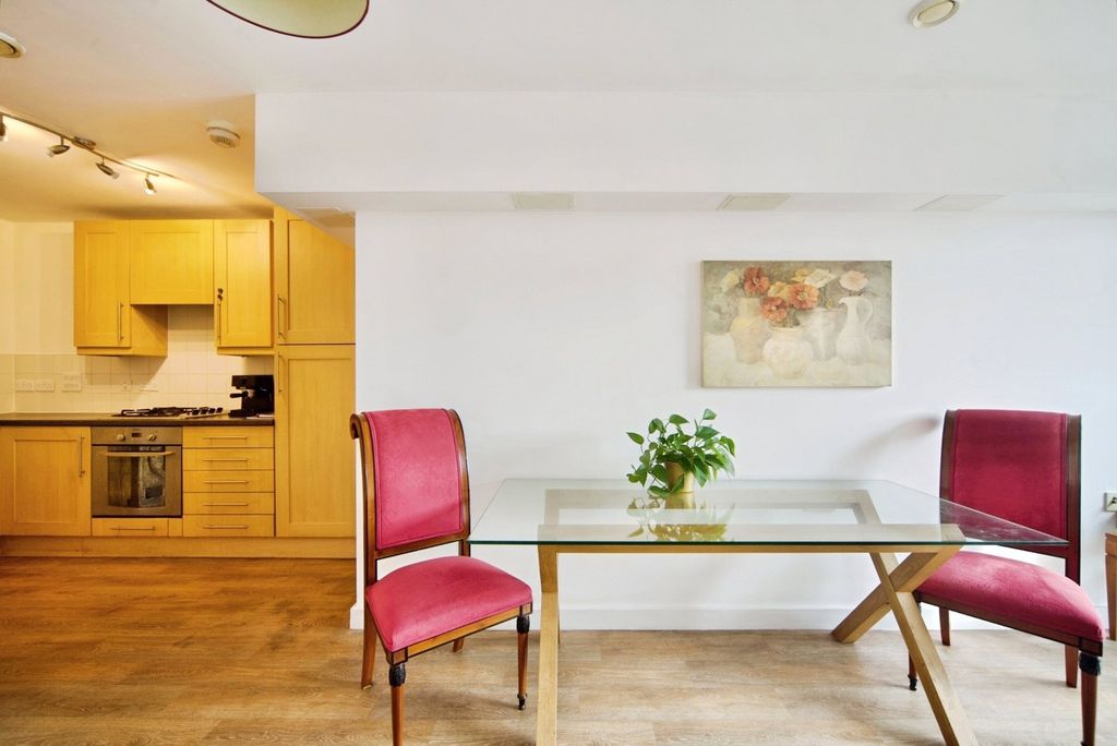 Property photo 3 of 12 Photo