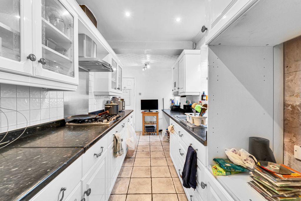 Property photo 3 of 12 Dsc08444