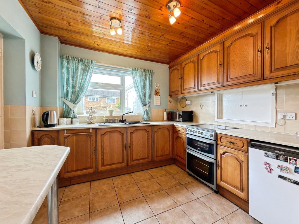 Property photo 3 of 25