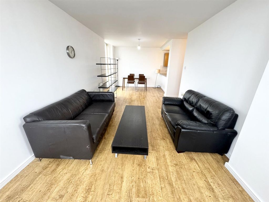Property photo 1 of 8 19808c5d-6F2d-4Ac1-A50F-Ea63455Be820.Jpg