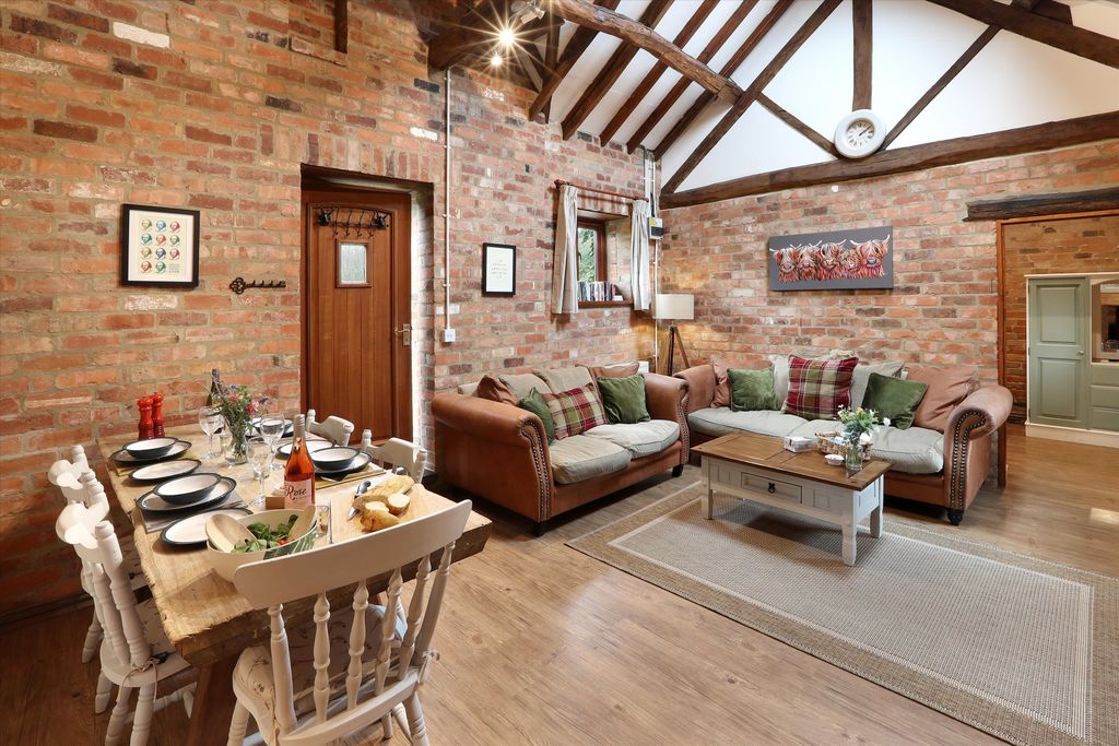Additional image 30 of 11 bed farm for saleKings Lane, Snitterfield, Stratford-Upon-Avon, Warwickshire CV37.