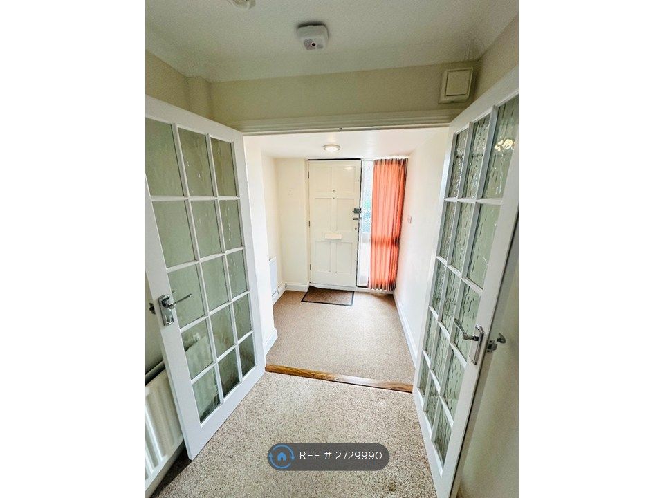 Property photo 3 of 27 Patio / Entrance