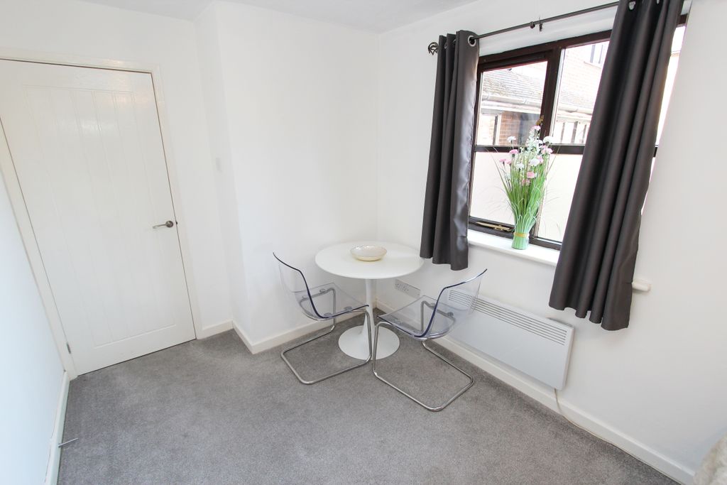 Property photo 3 of 8 Img_7285A