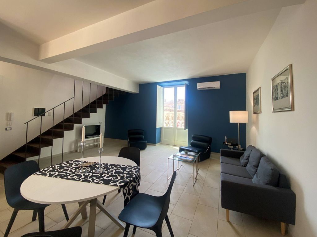 Property photo 2 of 39