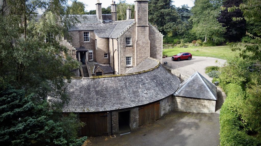 Property photo 1 of 56 Dji_0376