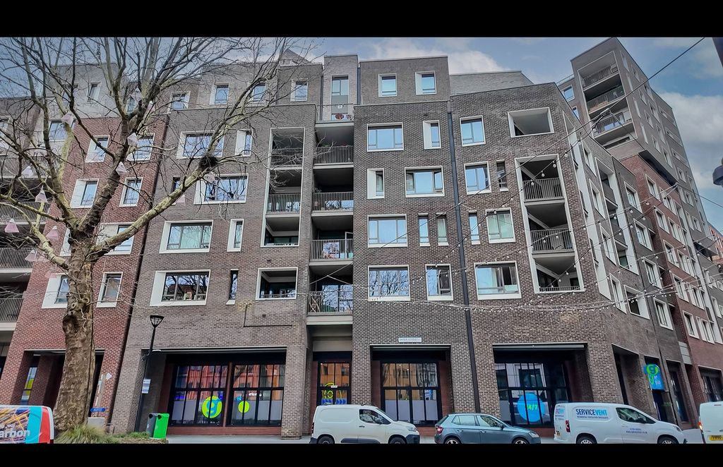 Property photo 2 of 14