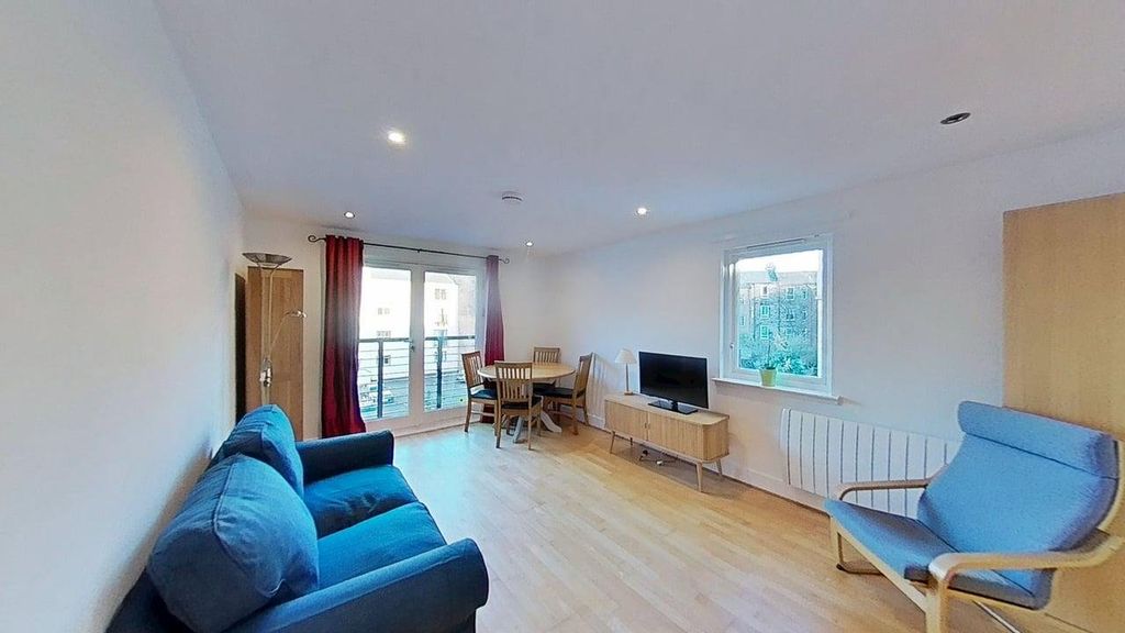 Property photo 2 of 17 Photo 2