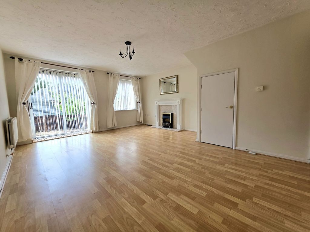 Property photo 2 of 12 Not Specified