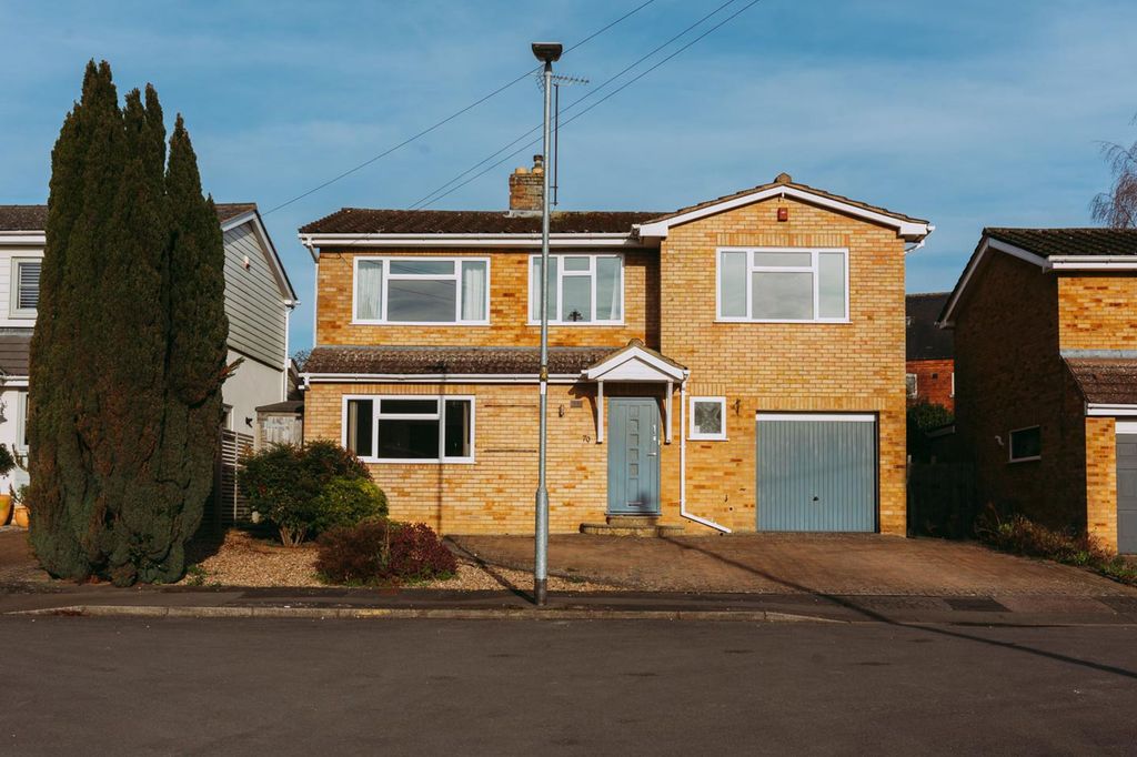 Property photo 1 of 29