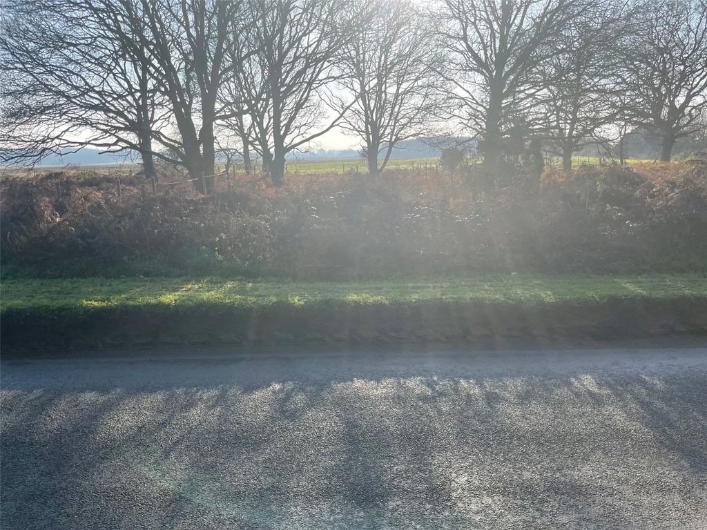 Property photo 1 of 5 Photo 01