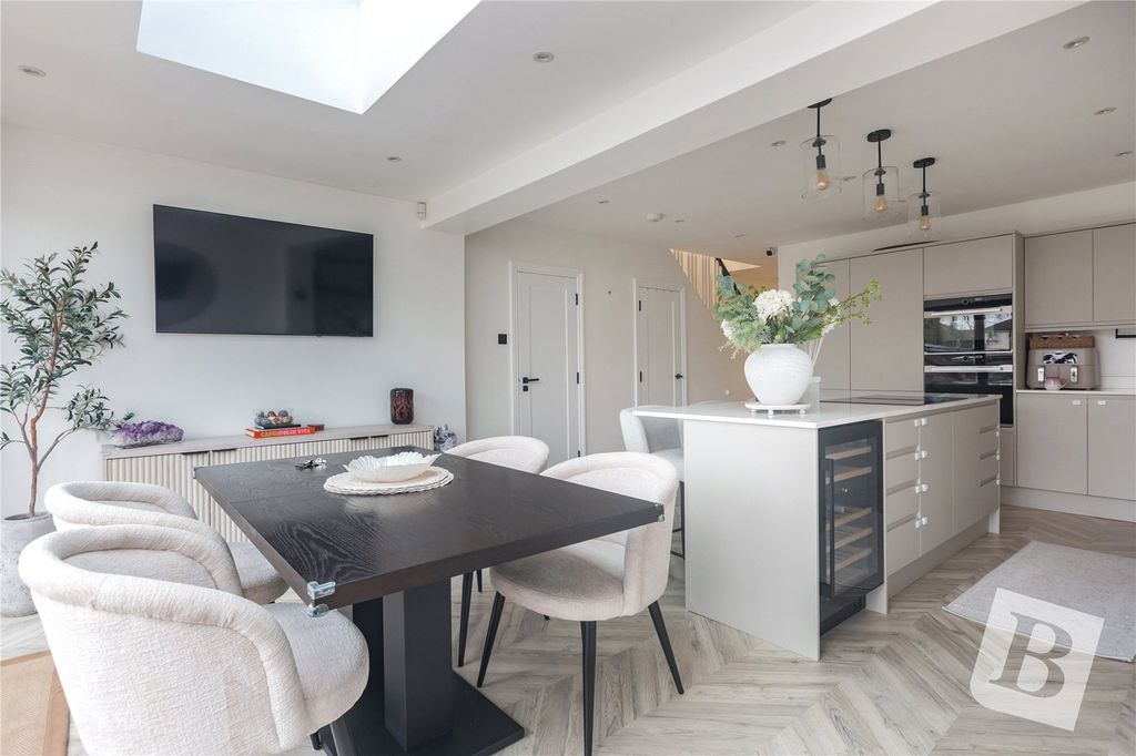 Property photo 1 of 22 Kitchen/Diner