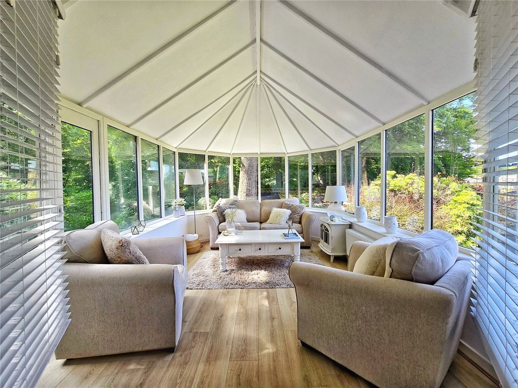 Property photo 3 of 32 Orangery