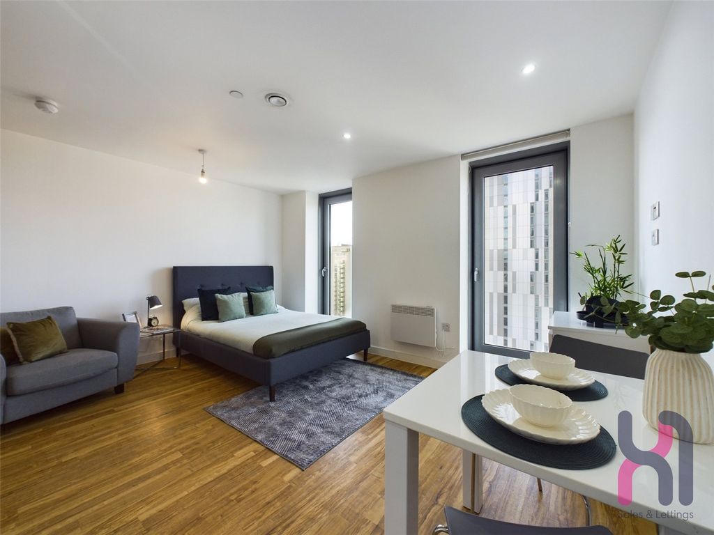 Property photo 3 of 15 Picture No. 21