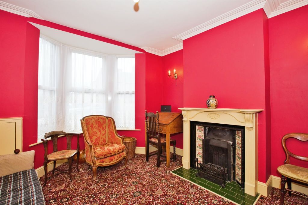 Property photo 2 of 17