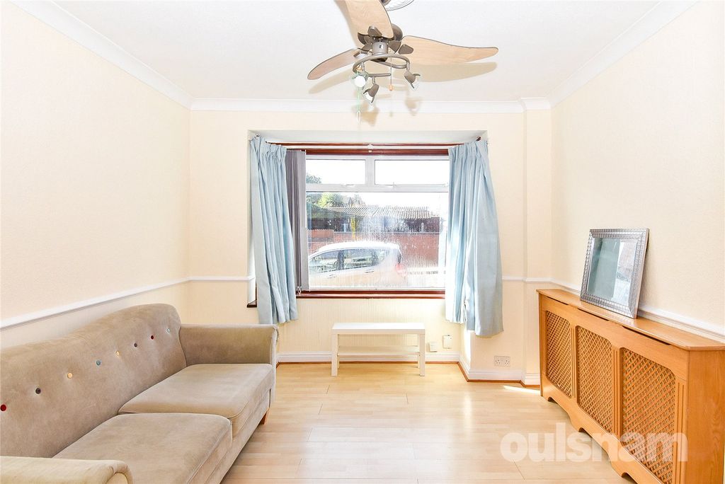 Property photo 3 of 24 Picture No. 04