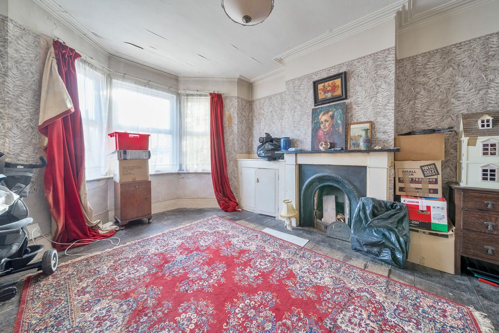 Property photo 2 of 12 Reception