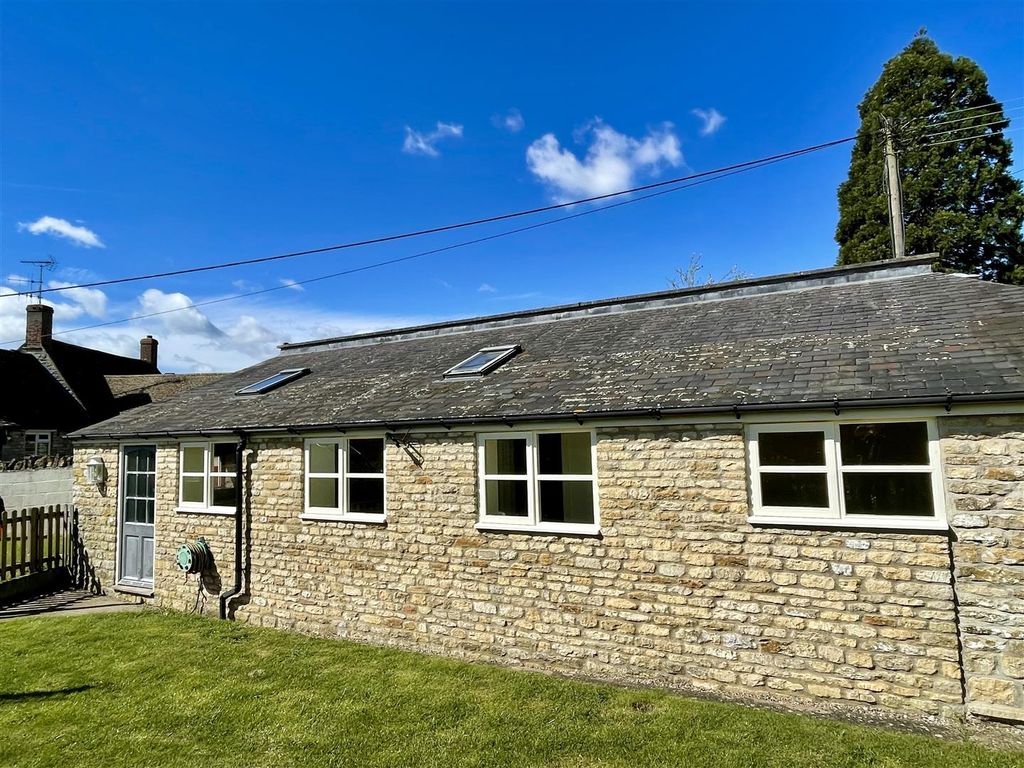 Property photo 1 of 8 Front.Jpg