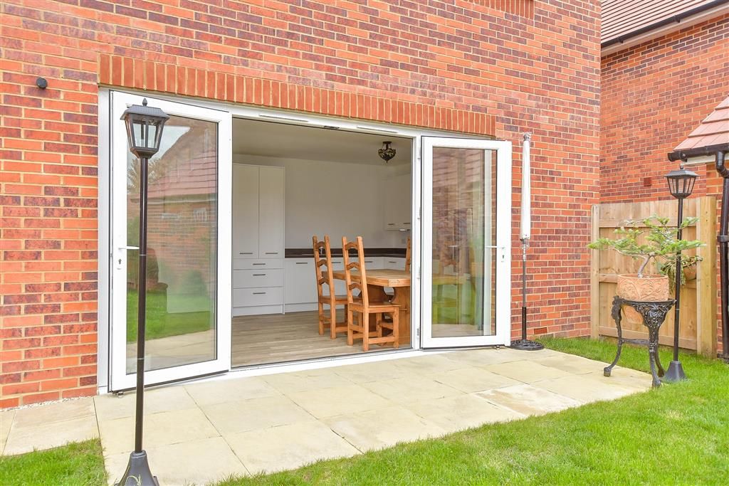 Property photo 3 of 14 External Feature