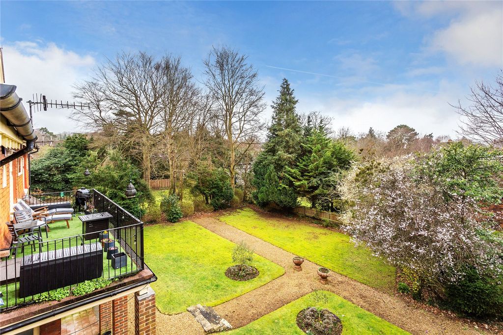 Property photo 2 of 16 Picture No. 47