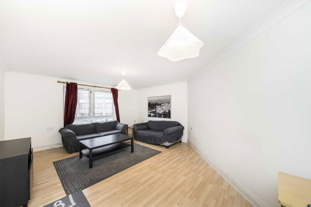 Property photo 3 of 6