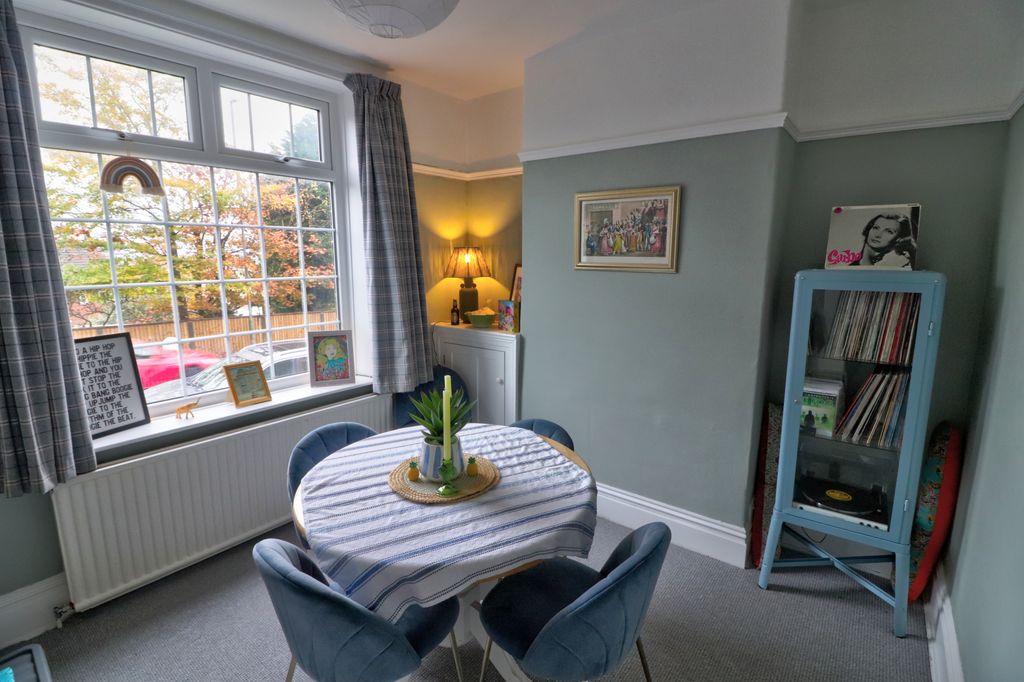 Property photo 3 of 13 Reception One