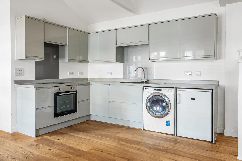 Property photo 2 of 8 5A-Elm-Road-5.Jpg