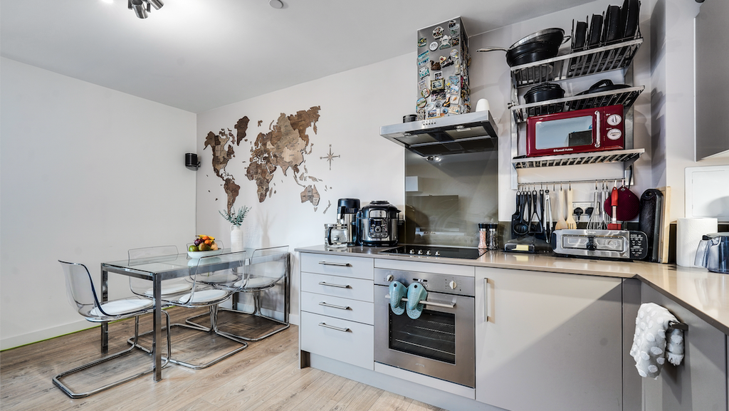 Property photo 3 of 16