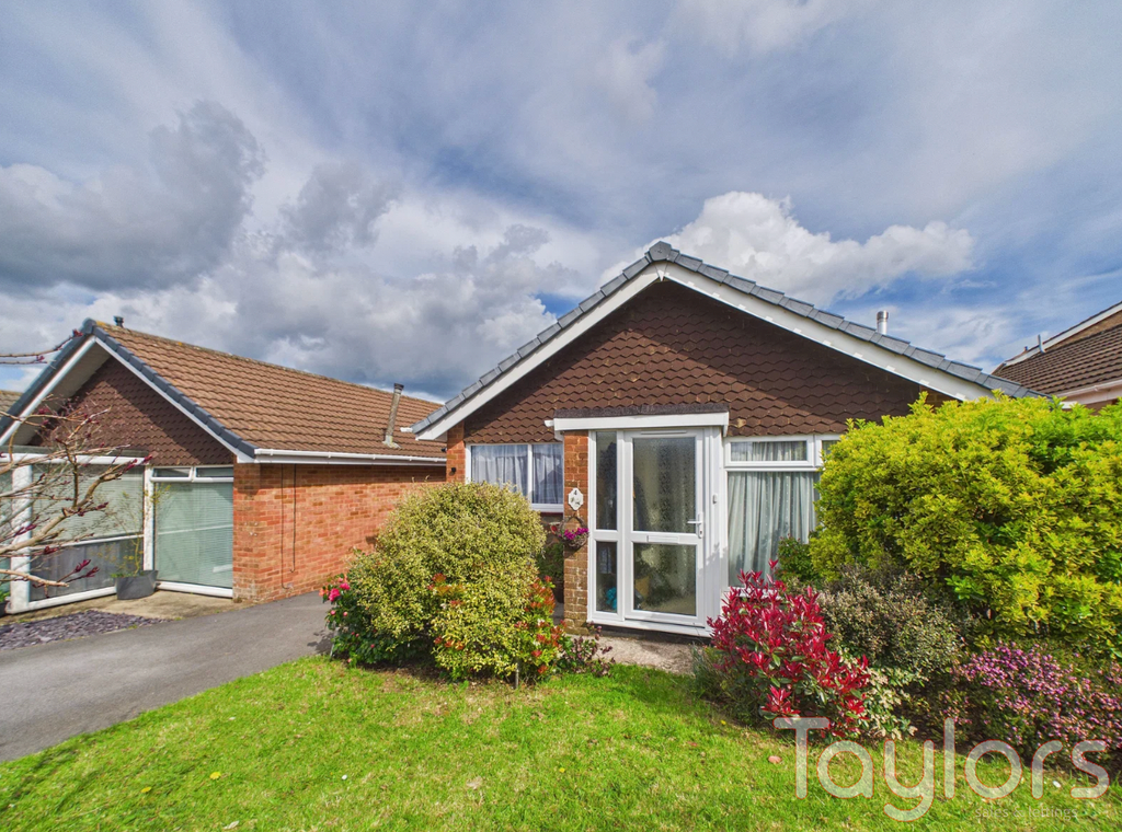 Property photo 1 of 24